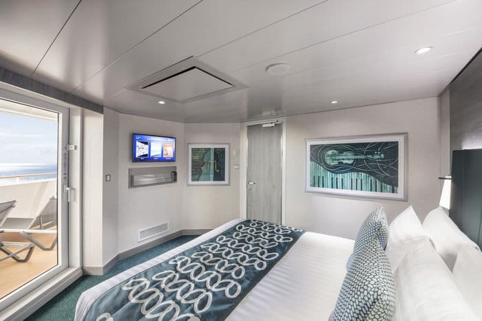 MSC Cruises MSC Virtuosa Grand Suite Aurea with Terrace and Whirlpool 1.jpg